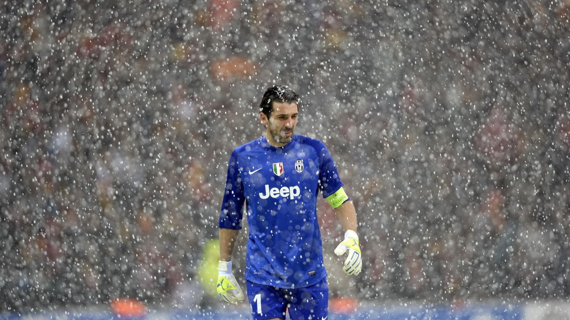 保级大战：英超中下游球队谁能成功上岸？，英超保级专业户